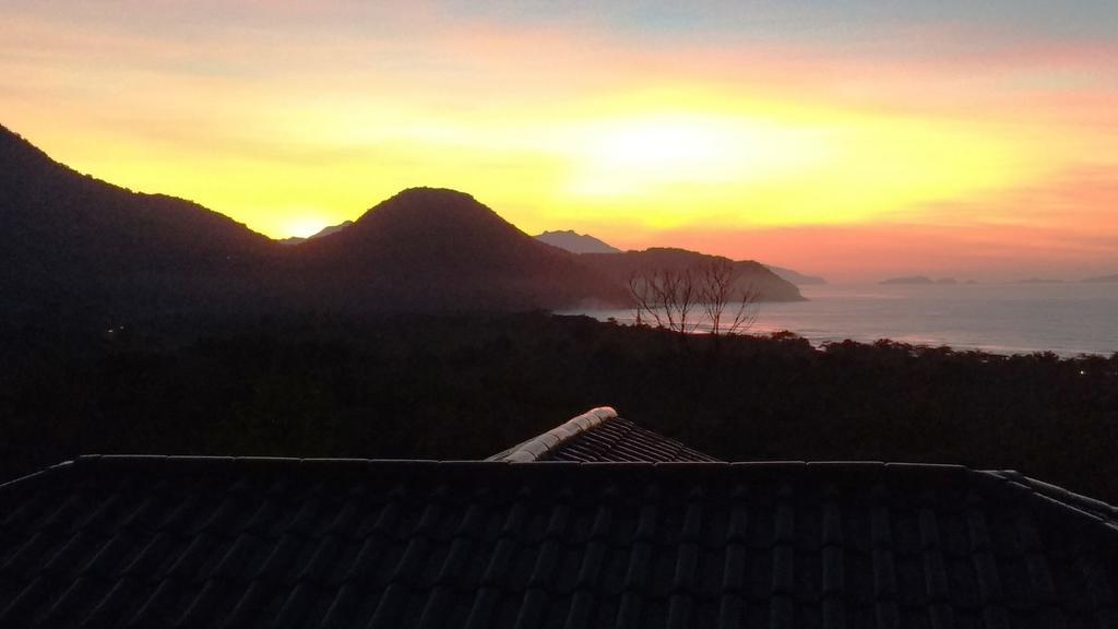 Burung Flats Itamambuca - Hospedagem Com Vista Para O Mar Ubatuba Extérieur photo